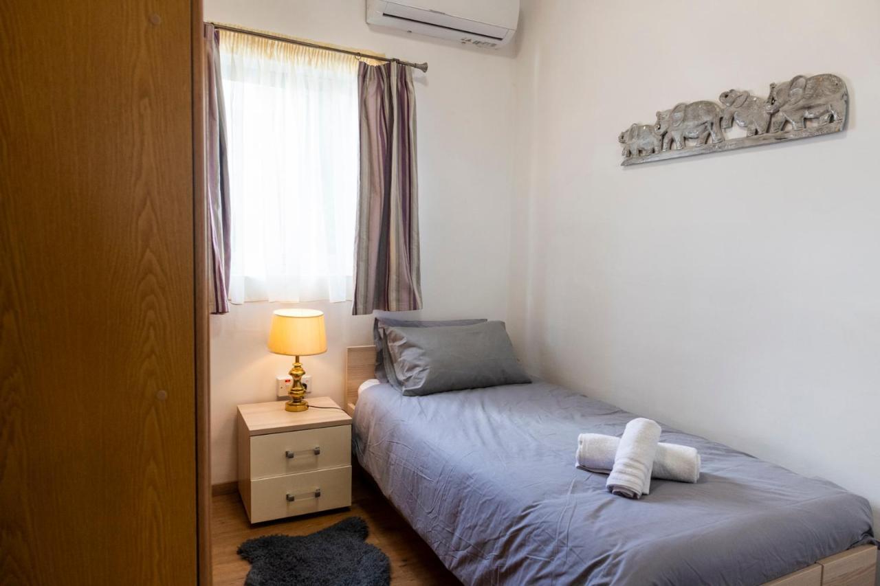 Rua Cosy Apartment Слима Екстериор снимка
