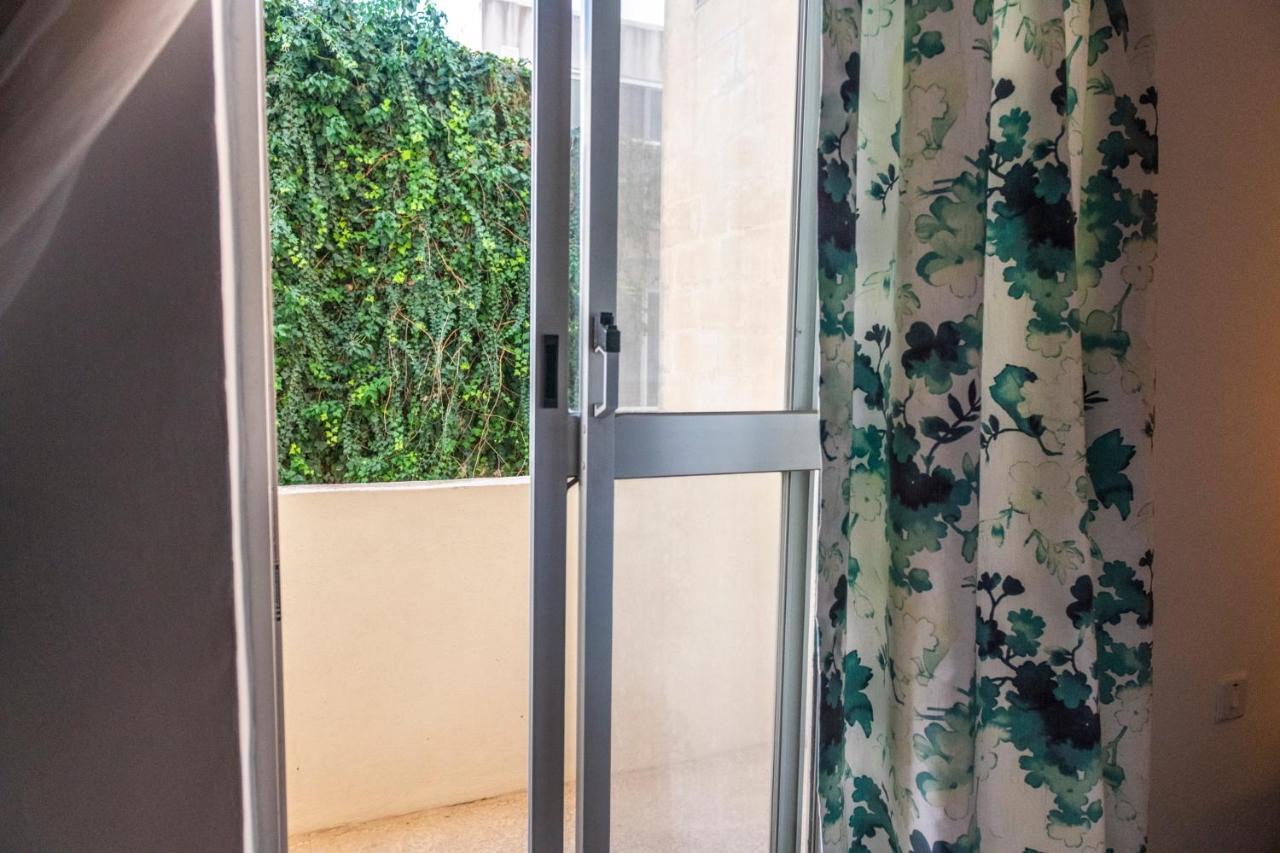 Rua Cosy Apartment Слима Екстериор снимка