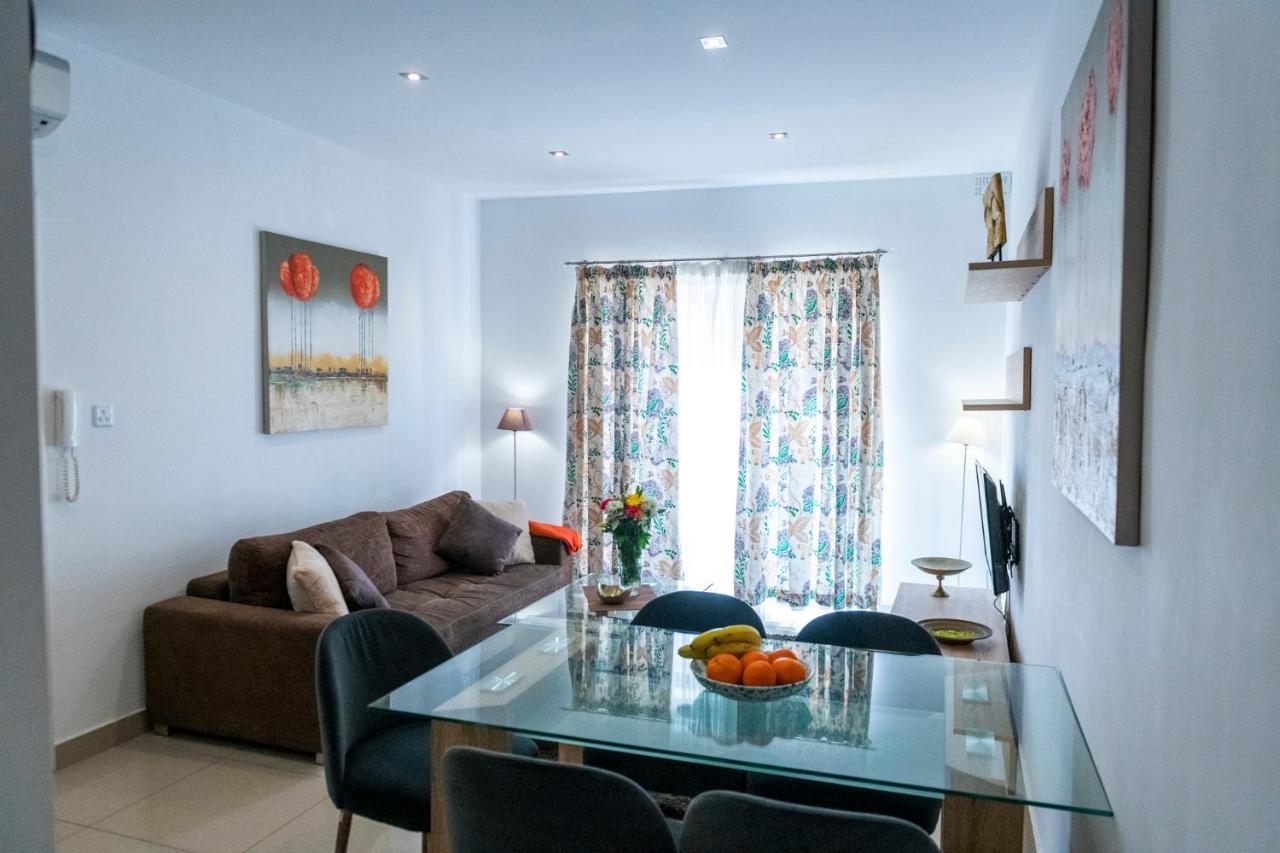 Rua Cosy Apartment Слима Екстериор снимка